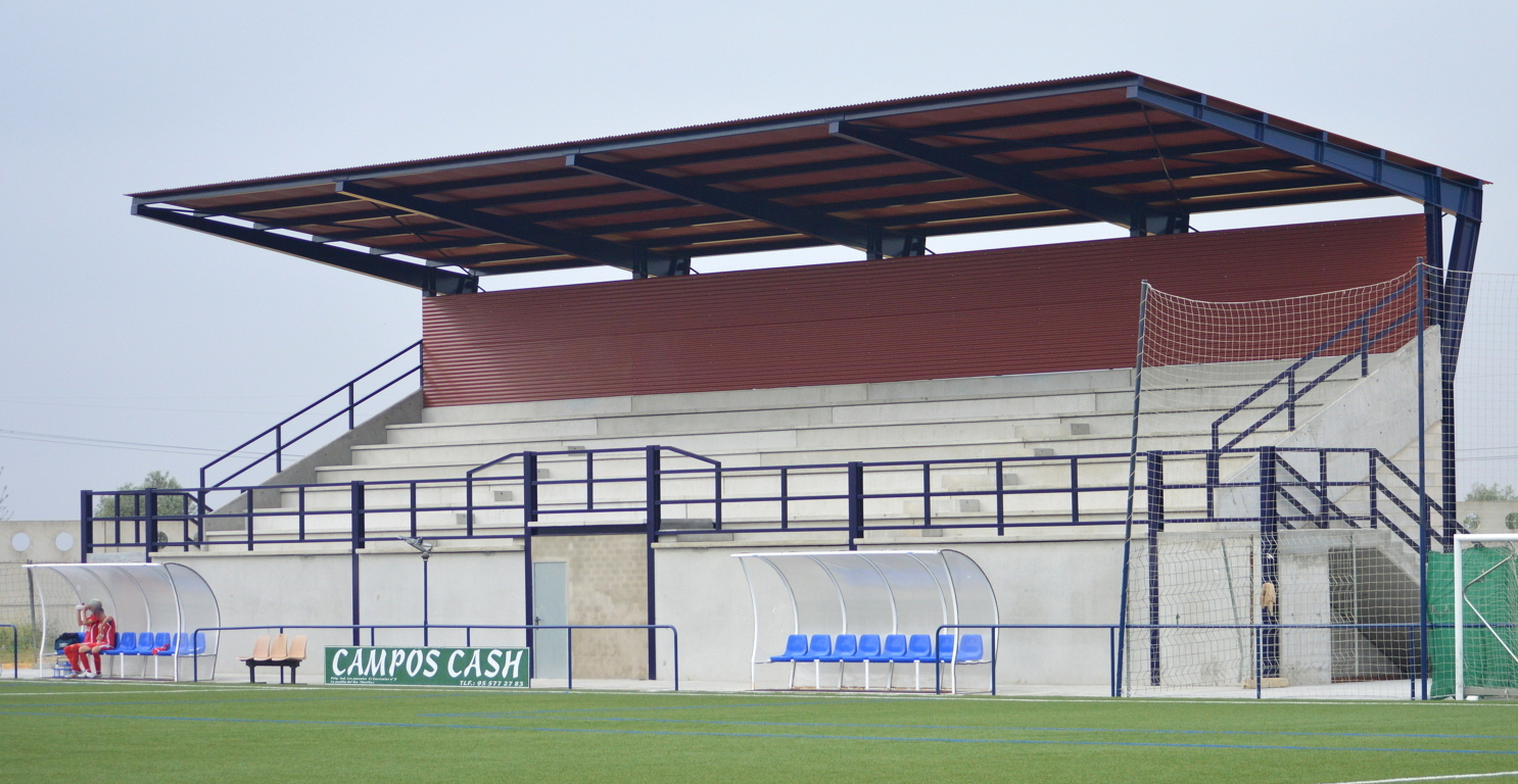 1_La_Puebla_del_Rxo_Grada_Campo_de_Fxtbol_Cantarrana.jpg